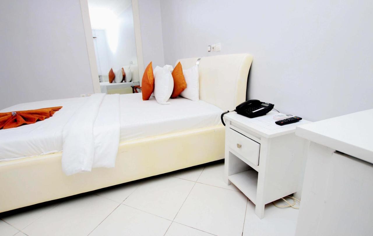 Hotel Galilee Cotonou Exteriör bild